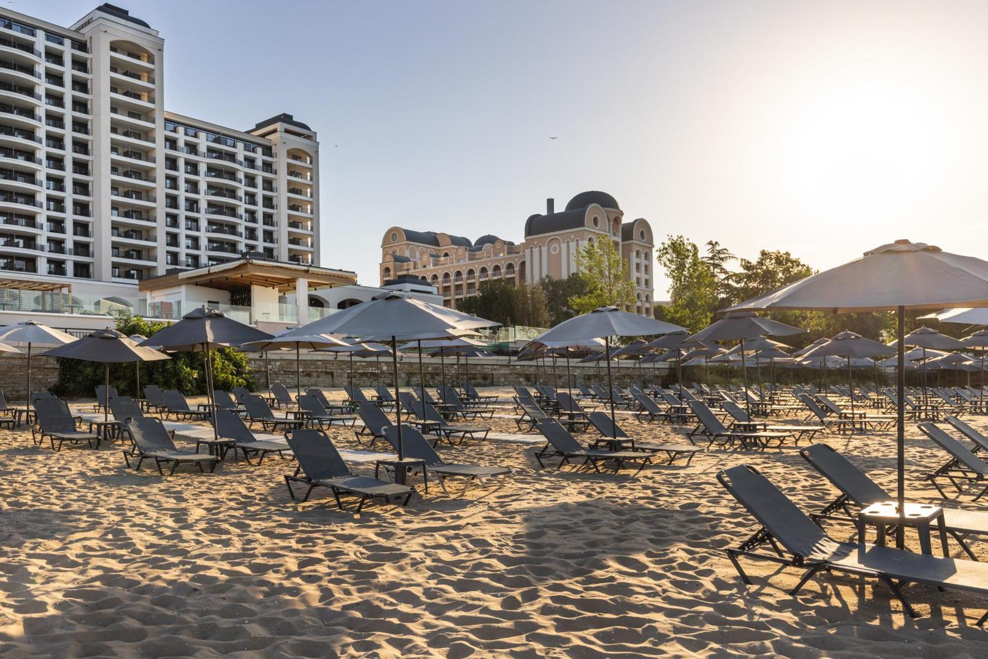 Secrets Sunny Beach Resort & Spa (Adults Only) Luaran gambar Beach at the Grand Resort