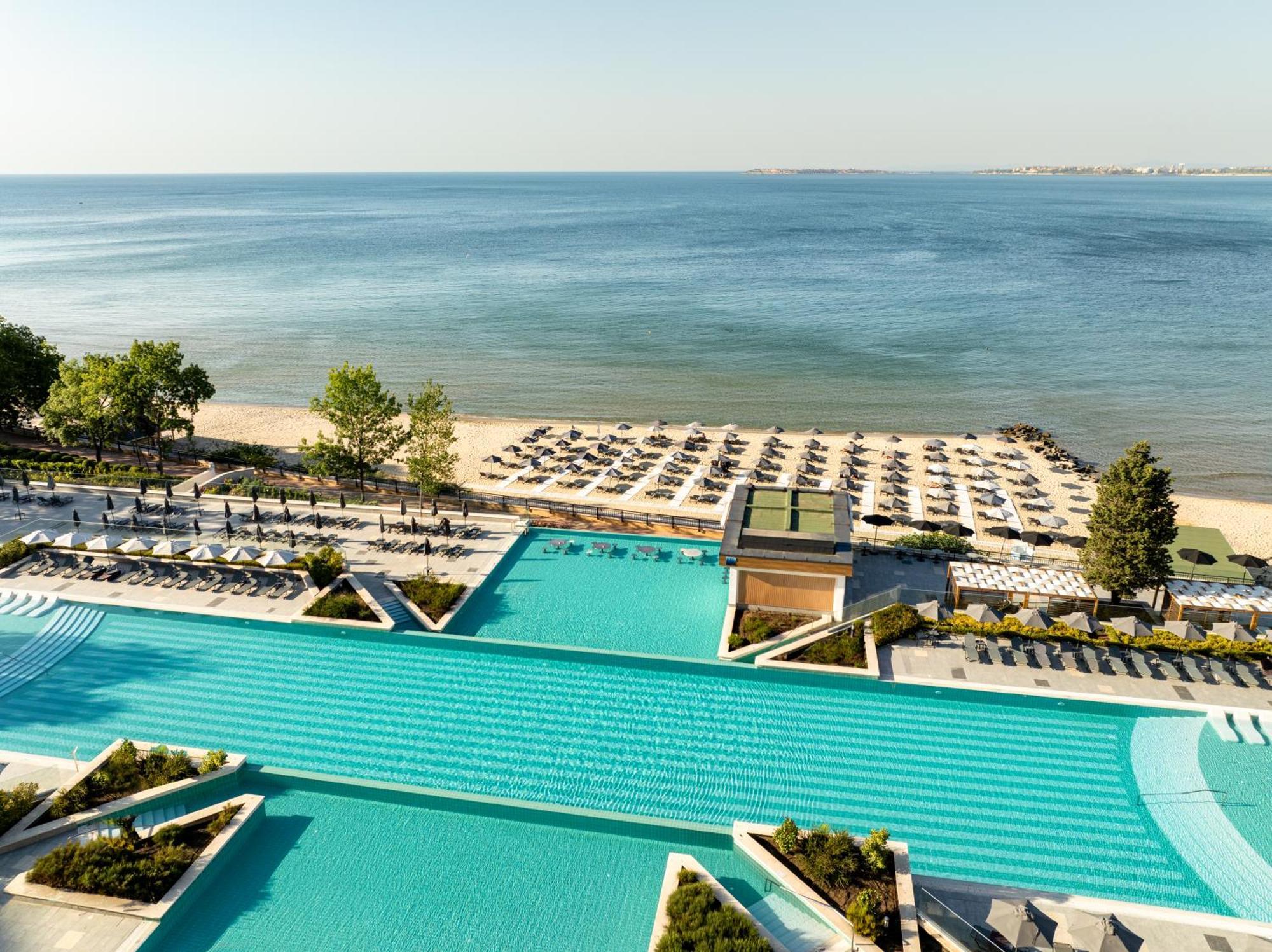 Secrets Sunny Beach Resort & Spa (Adults Only) Luaran gambar The hotel's swimming pool